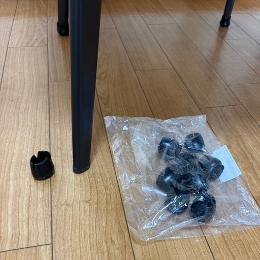 ダイニングチェア 2脚 グレー 椅子脚カバー付