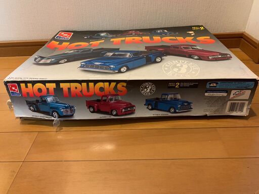 AMT ERTL社製のプラモデル「Hot Trucks」3台セット