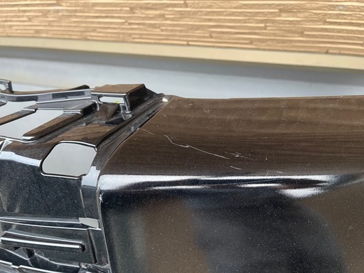 200系ハイエース5型フロントバンパー