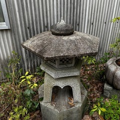 雪見灯籠の画像