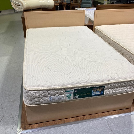 セミダブルベッド　フランスベッド