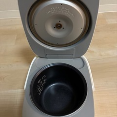 炊飯器の画像