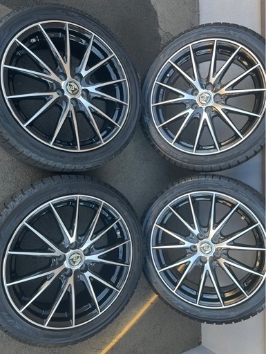215\45\r17 タイヤホイールセット　スタッドレス