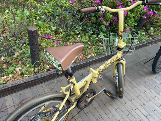 6段変速　CAPTAIN STAG 折りたたみ自転車 20インチ アウトドア系　FDB206 