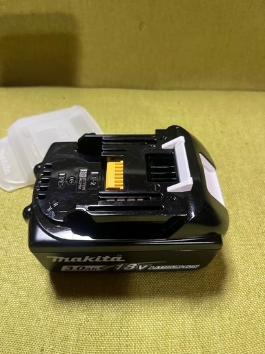 新品！ 　マキタ  18Vバッテリー/ 充電器 セット