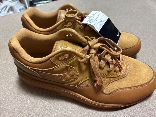 NIKE スニーカー　28センチ