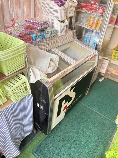 アイスクリーム　冷凍庫