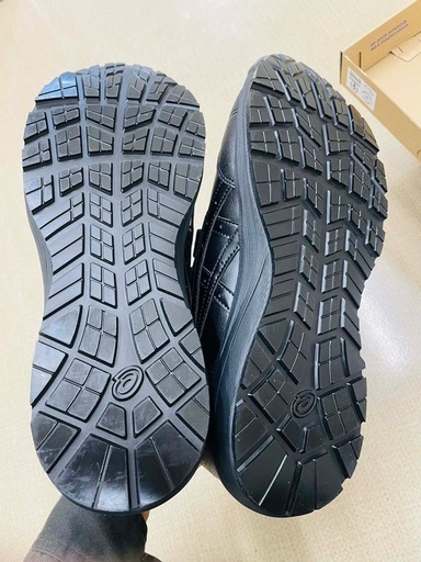 安全靴 
ASICSのブラック