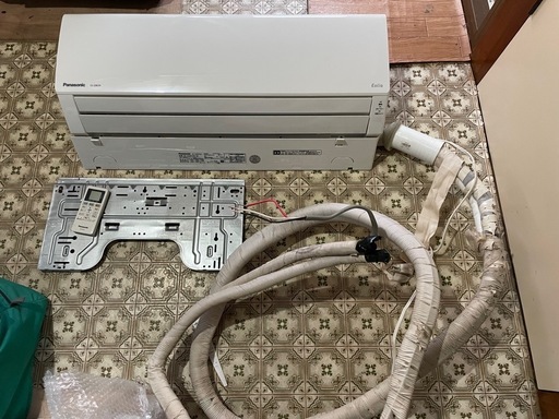 ①panasonic　ルームエアコンCS-229CFR-W
