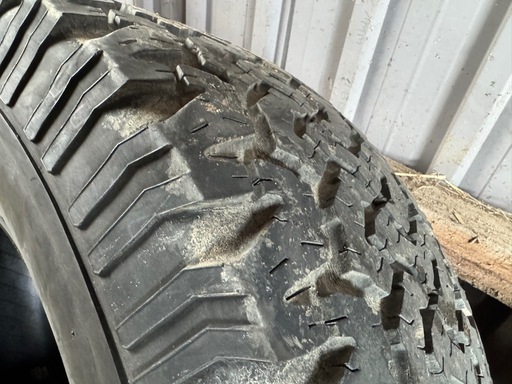 BFグッドリッチ　　　32✖️11.50R15LT