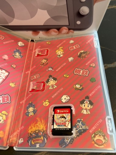 Nintendo Switch Lite 本体 + 桃太郎電鉄 ～昭和 平成 令和も定番！～のセット (4/30まで)