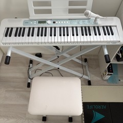 CASIO電子ピアノセットの画像
