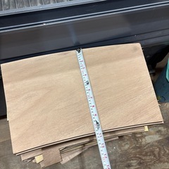 ラワン　合板　厚さ12mm 20cm〜30cmくらい　50枚の画像