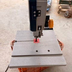 早い者勝ちRYOBI卓上バンドソーの画像