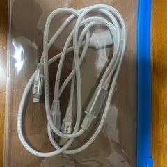 充電コード　3タイプの画像