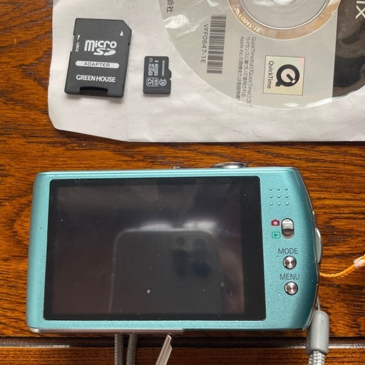 Lumix FX70 32GSD付き