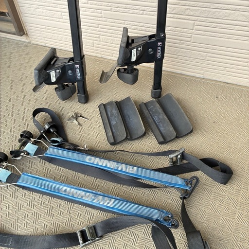 ルーフキャリア サーフボード止め具付