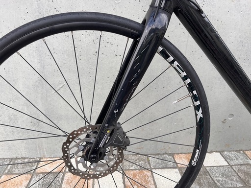 クロスバイク ルイガノ AVIATOR 9.0DISC自転車