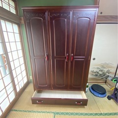 衣装箪笥の画像