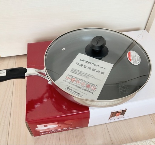 【新品】落合務 IH対応 フライパン30cm(LB-117R) ih 30cm フライパン 大きめ ガラス蓋付き  アルミ製 キッチン ラ・ベットラ シルバー LABETTOLA da Ochiai  ガス火・IH対応