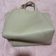 ショルダーバッグの画像