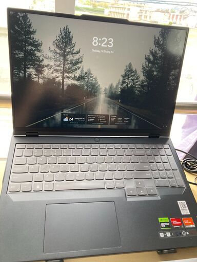 ノートパソコン Lenovo Legion 5 Pro 2024 7945HX 32GB 1TB 4060 2.5K 240Hz 100% DCI-P3