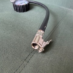 新品 タイヤ空気圧ゲージ エアゲージ エアチャック ガンタイプ 自動車 バイクの画像