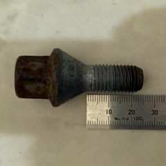 ホイールボルト ルノー純正 M12×P1.5 首下23mm 17HEX 16本セットの画像