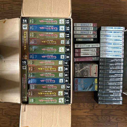 バトルフィールド15本、各種VHS37本