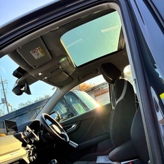 AUDI Q2コンパクトSUV2020年式サンルーフの画像