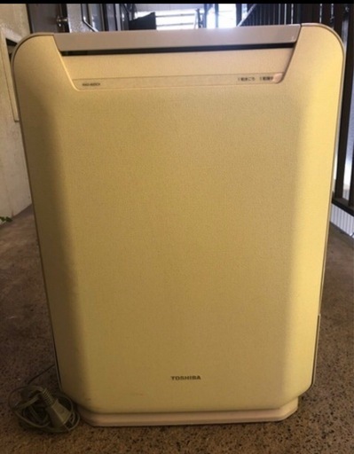 TOSHIBA　除湿器　※値下げしました！！ 08年製TOSHIBA 除湿機【動作確認済み】【念の為ジャンク品!】 (たま