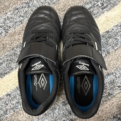 umbro  サッカーシューズ　19cm