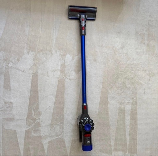 【動作正常・訳あり】Dyson V7 スティッククリーナー