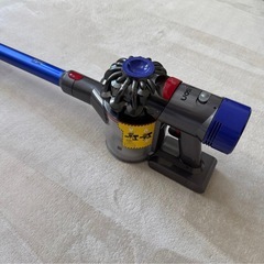 【動作正常・訳あり】Dyson V7 スティッククリーナーの画像