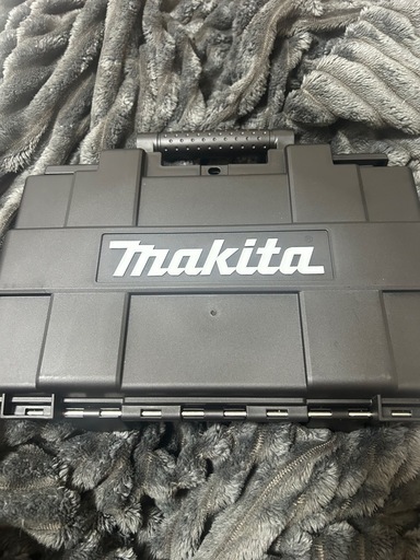 値下げ可能
早い者勝ち新型マキタ7.2vペンドラ