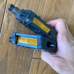 自転車のペダルの画像