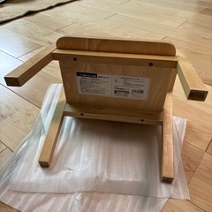 西松屋　木製チェアの画像