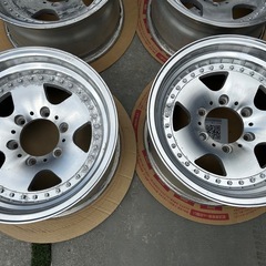 ハイエース　ランクルなどに⭐︎16インチ8J   オフセット0の画像