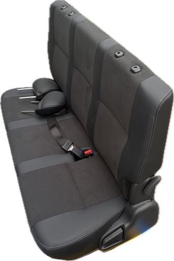 ハイエース　セカンドシート　新車外し　ダークプライム

