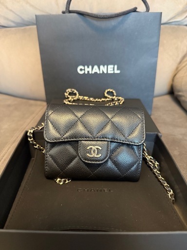 CHANEL ミニチェーンウォレット