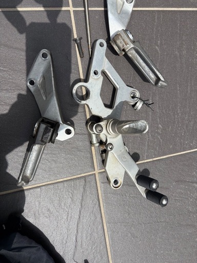 ゼファー400BEET バックステップ