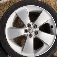 プリウス　ホイール　溝あり17インチの画像