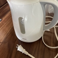 ポットand加湿器の画像