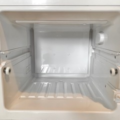TWINBIRD 小型冷蔵庫 TR-21（20L） 動作品の画像