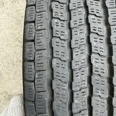 12インチ　スタッドレスタイヤ、ホイール　4本の画像