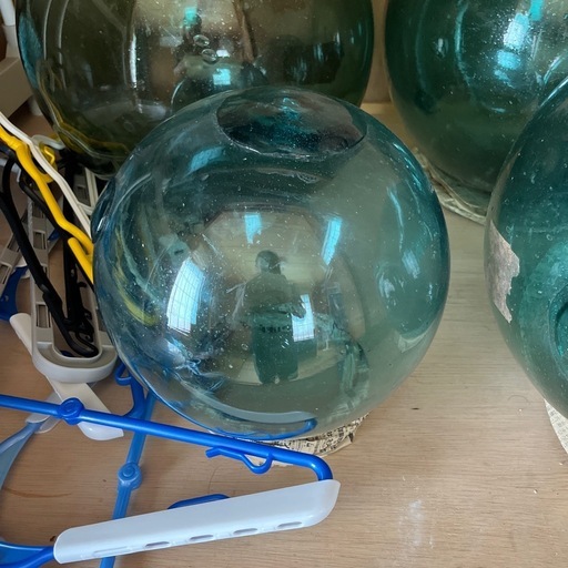 硝子製の海のブイ