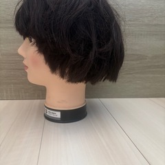 8個　ウィック　マネキン　刈り上げ練習　ハサミ の画像
