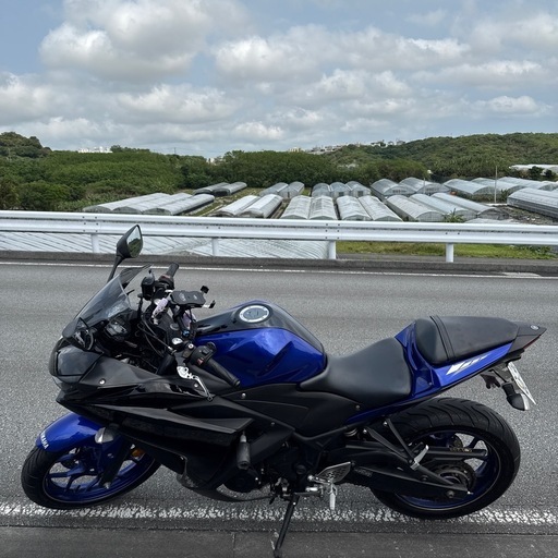バイク YZF-r25