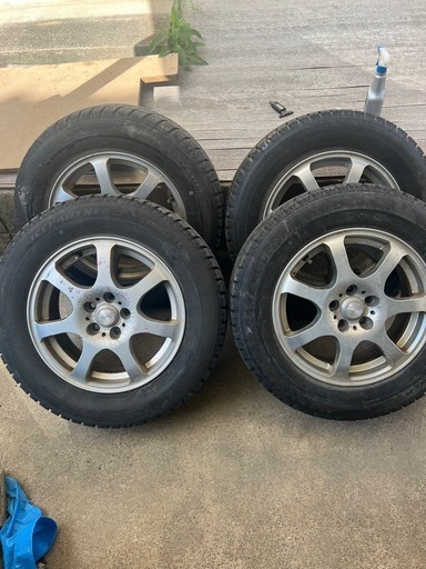 195/65r15スタッドレスタイヤbridgestoneとアルミホイールプリウス30、５０用4本