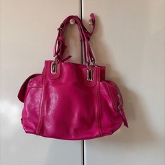 ピンクのバッグ
の画像